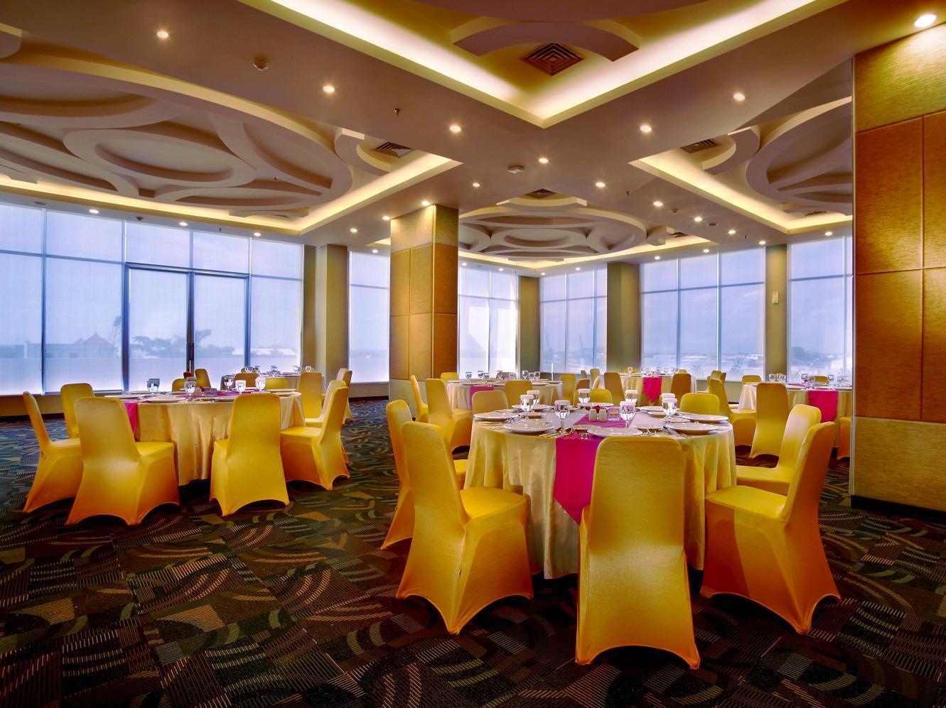 Favehotel Solo Baru Exteriér fotografie